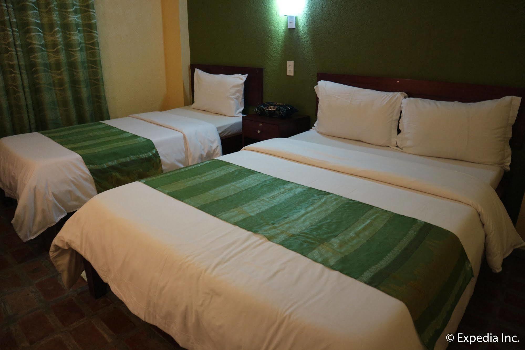 Sun Villa Beachfront Resort & Spa Balabag  Eksteriør billede
